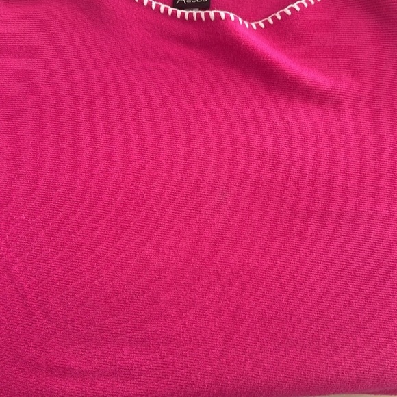 Aaeda Luscious Contrast Stitch Top, 2X - Picture 6 of 7